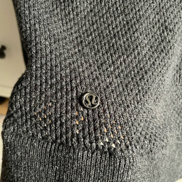 Lululemon Knit Long Sleeve - Picture 4 of 4